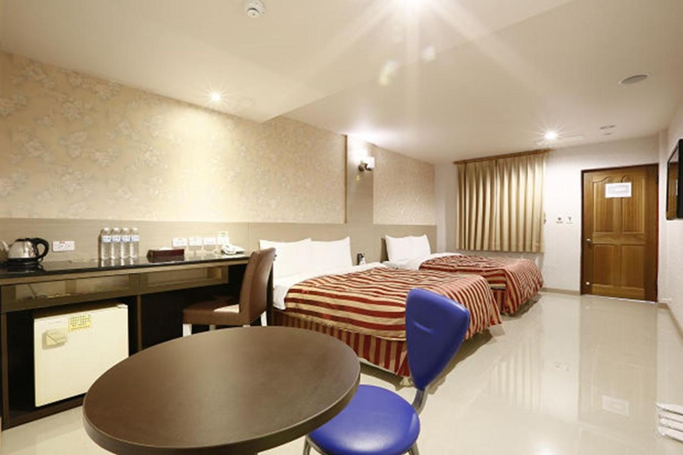 Hua Xiang Motel - Arena Kaohsiung Exterior foto