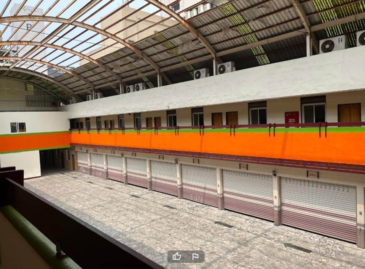 Hua Xiang Motel - Arena Kaohsiung Exterior foto